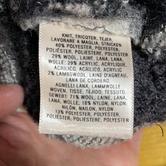 Angel of the North sweater - Picture 6 of 6